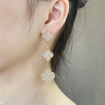 [Van Cleef Arpels]CLOVER 3 MOTIFS DIAMOND PAVED GOLD EARRINGS