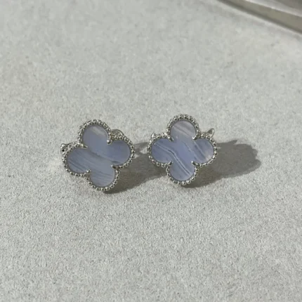 [Van Cleef Arpels]CLOVER CHALCEDONY SILVER STUD EARRINGS